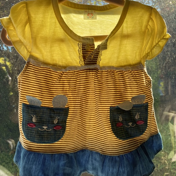 Cute rabbit cami/shirt for baby - Picture 1 of 3